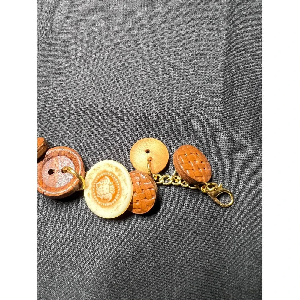 Vintage Button Charm Bracelet: Brown and Cream Colored Buttons - 8 Inch - Picture 8 of 9